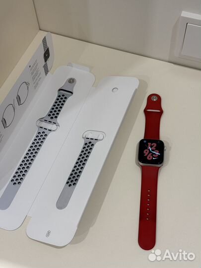 Apple Watch series 5 44 mm nike silver