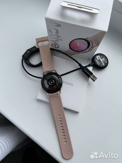 Часы samsung galaxy watch active 2