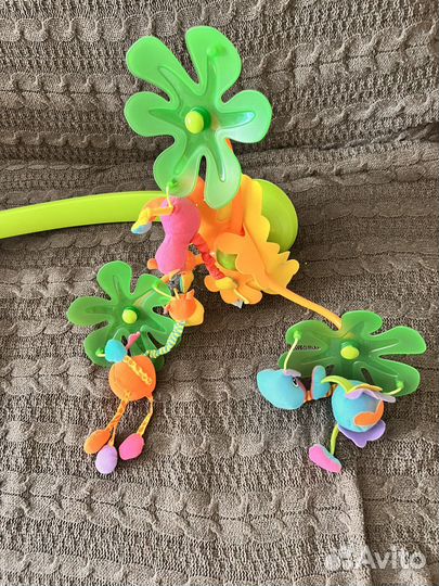 Мобиль на кроватку tiny love и fisher price