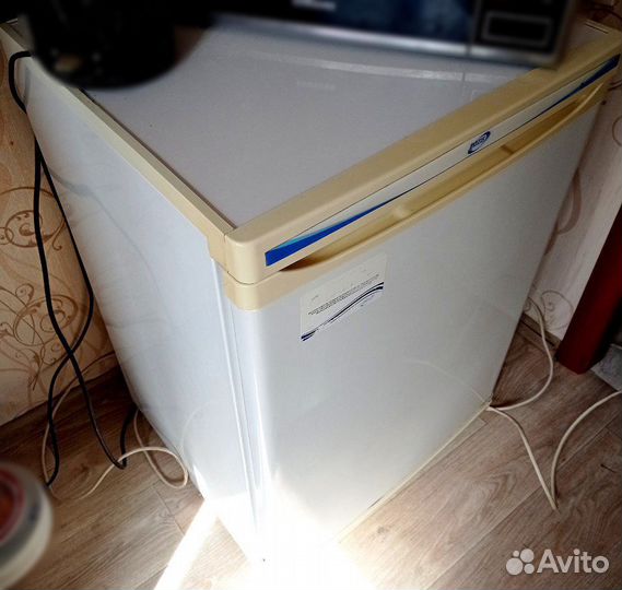 Маленький морозильник «Pozis», Б/У