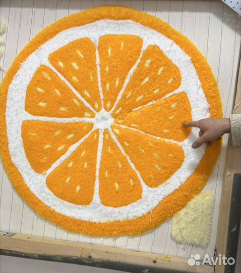 Тафтинговый ковер ручной работы