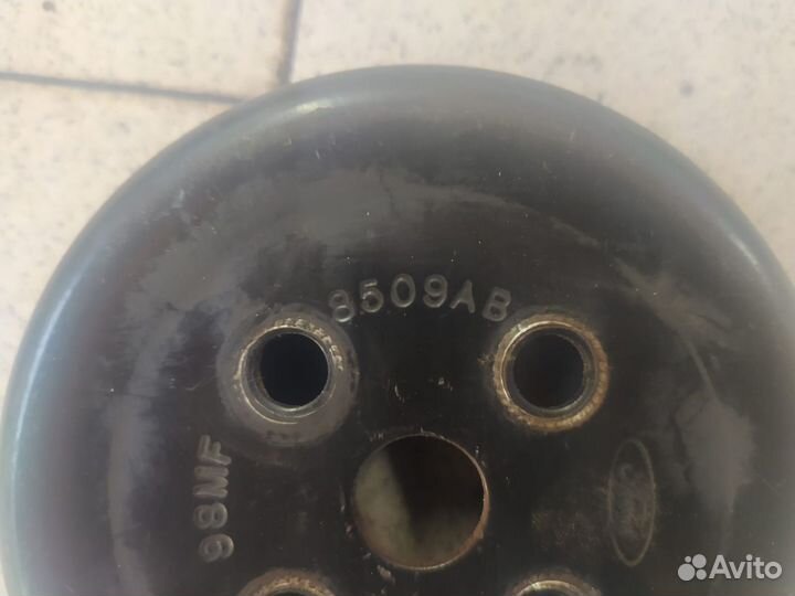 Шкив водяного насоса для Ford Focus II