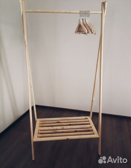 Напольная вешалка