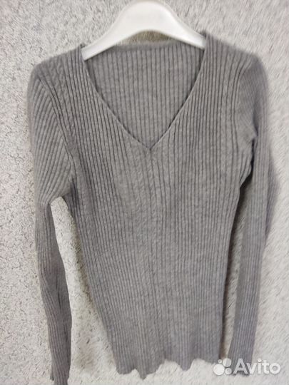 Женские свитера, кофты туники