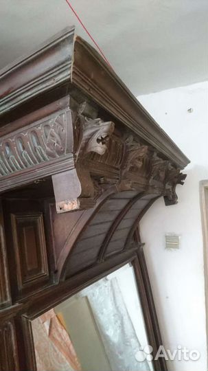 Зеркало старинное в раме