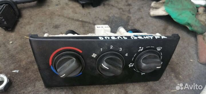 Блок управления печкой опель вектра б 98г