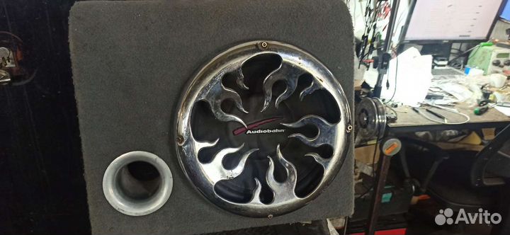 Сабвуфер audiobahn