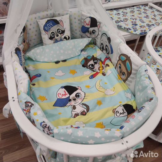 Бортики постелька балдахин одеяло подушка