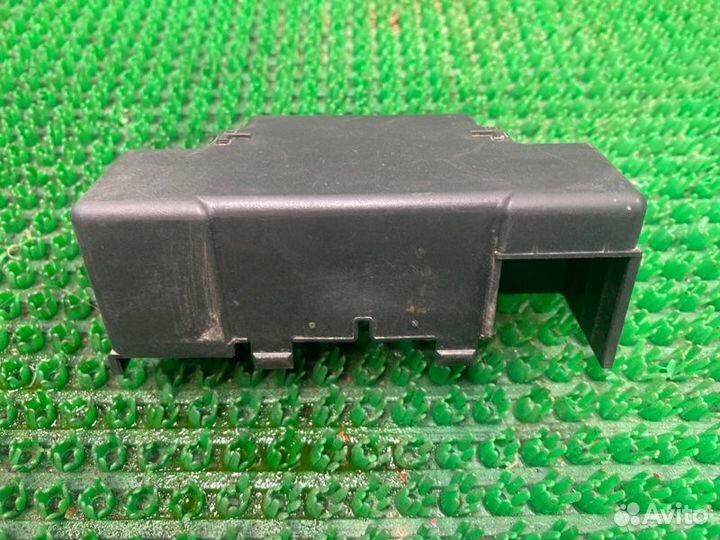 Крышка блока предохранителей Opel Astra H Z13DTH