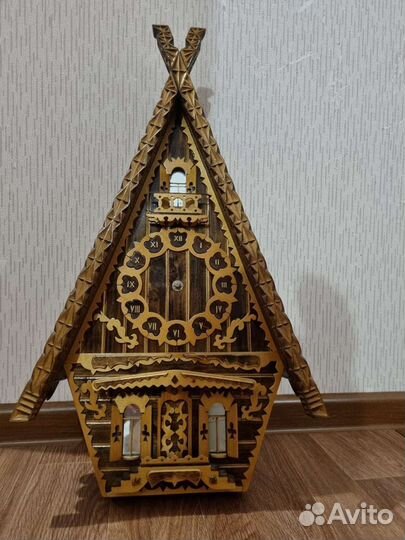 Деревянные часы настенные