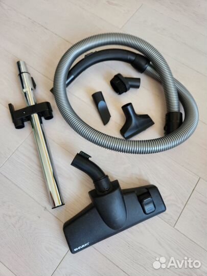 Пылесос Shivaki SVC-1747R