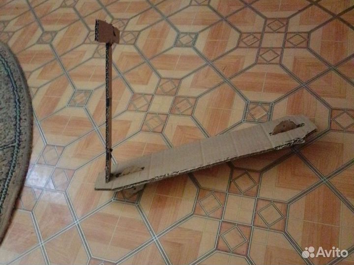 Самокат картонный