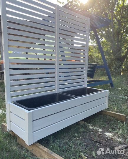 Кашпо (для уличных растений)