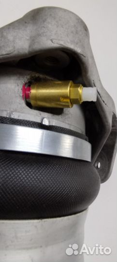 Пневмостойка Touareg / Audi Q7 передняя правая