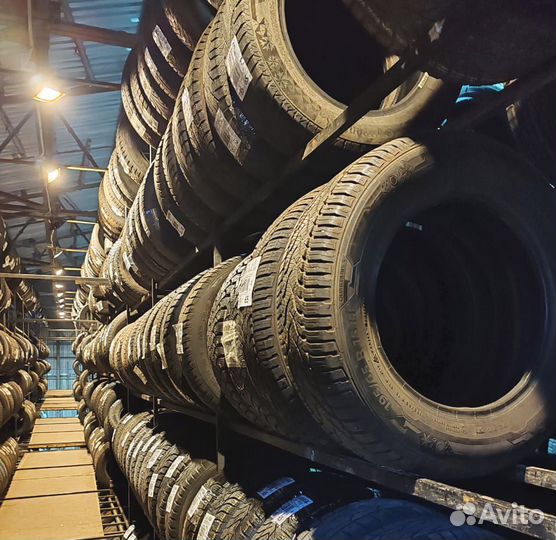 Continental ContiCrossContact Viking 215/65 R16 103T