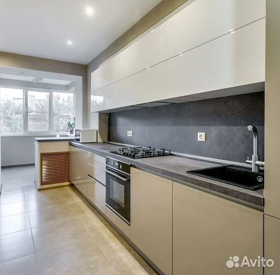 Кухонный гарнитур в современном стиле на заказ