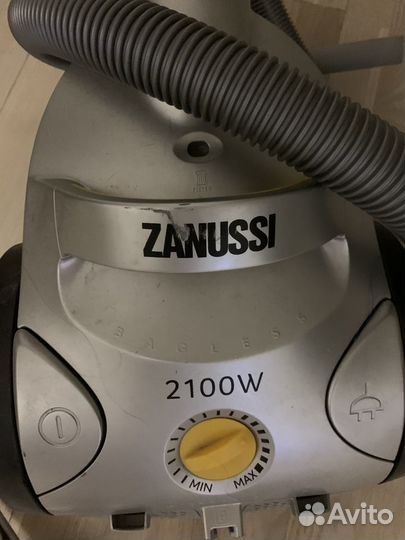 Пылесос бу zanussi2100w