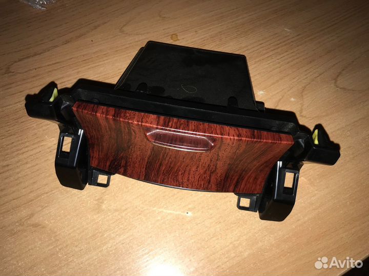 Карман/бардачок/прикуриватель/пепельница