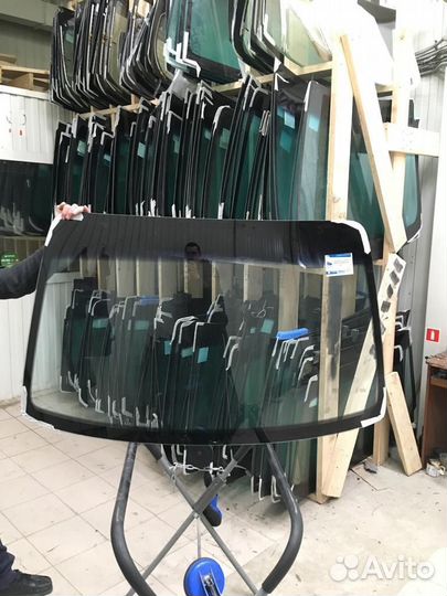 Лобовое стекло Шевроле Лачетти