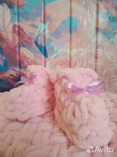 Детский плед и пинетки вязанные вручную