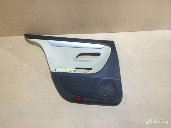 Обшивка двери Volkswagen Passat CC