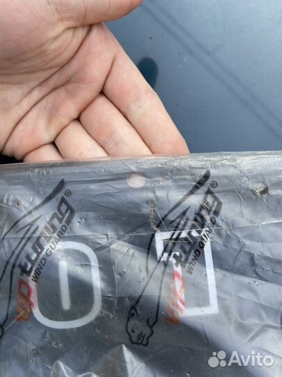 Ветровик (мухобойка) капота renault logan 1