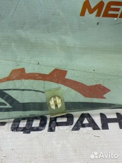 Стекло двери заднее правое Peugeot 307 легковой