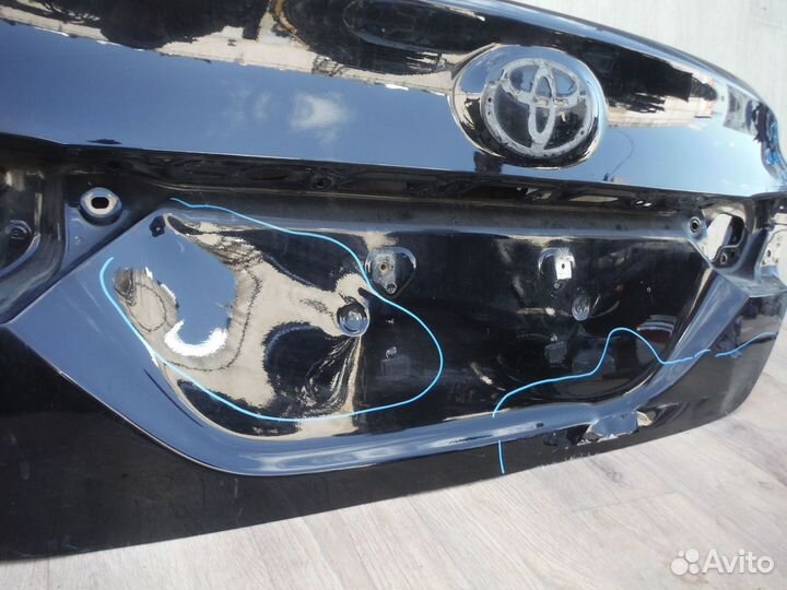 Крышка багажника №550 Toyota Camry 70 2019
