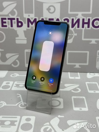 iPhone X, 256 ГБ