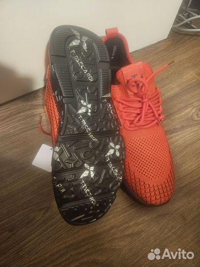 Кроссовки мужские новые T.Taccardi 44