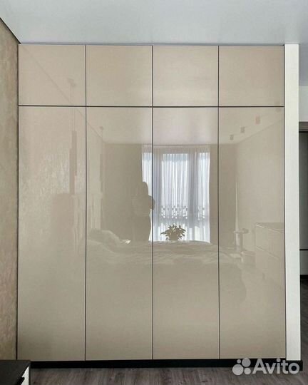 Шкаф распашной