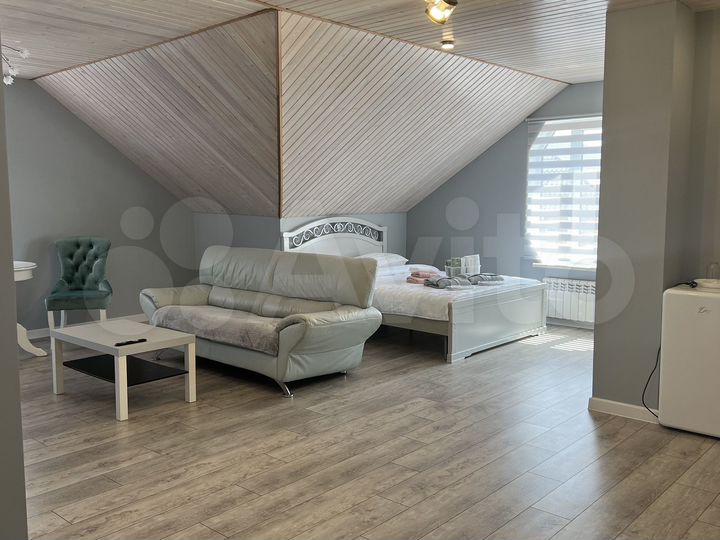 Комната 80 м², 3/3 эт.