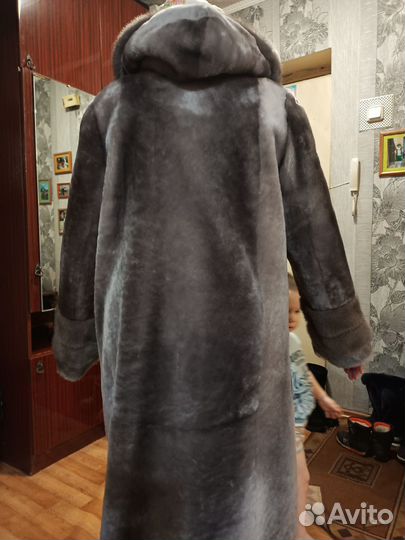 Шуба мутоновая с капюшоном