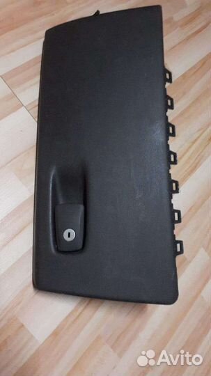 Bmw x6 f16 крышка бардачка