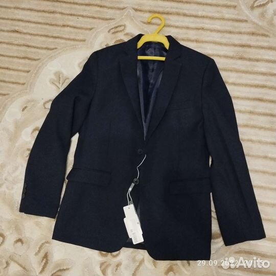 Продам пиджак на мальчика