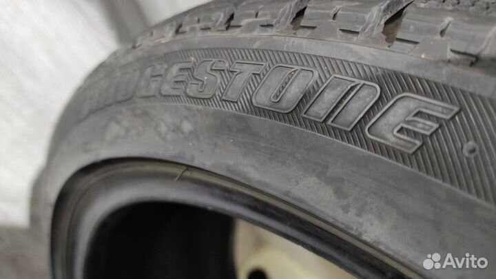 Bridgestone Blizzak Revo GZ 215/50 R17