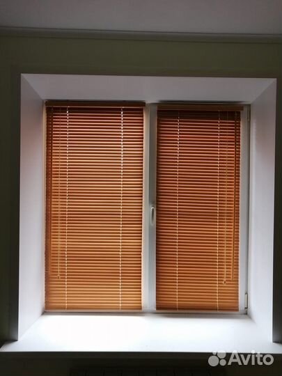 Горизонтальные деревянные жалюзи (25мм,50мм)