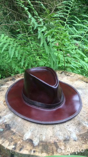 Шляпа из натуральной кожи