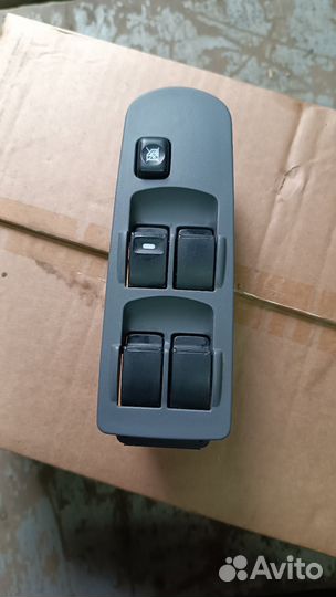 Кнопки блок стеклоподъёмника mitsubishi Colt