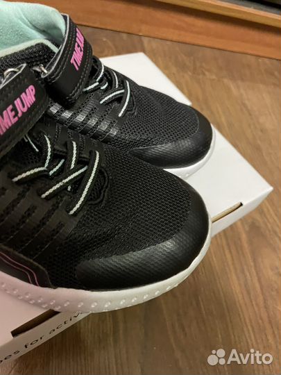 Кроссовки для девочки 33 размер