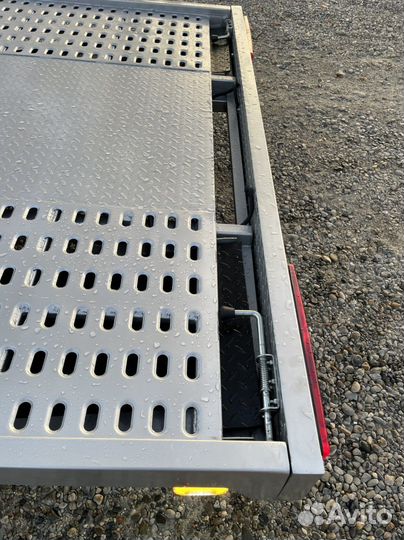 Платформа эвакуатора с документами