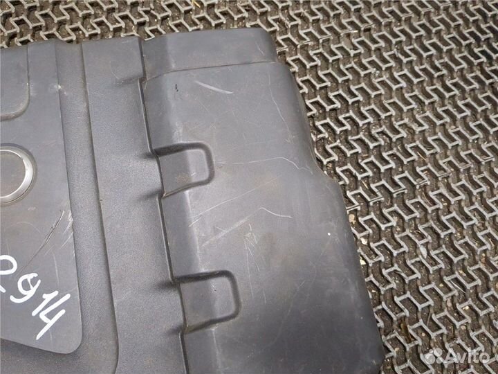 Накладка на двс Audi A4 (B8), 2012