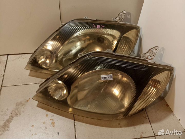 Фара Toyota Corolla Fielder 120