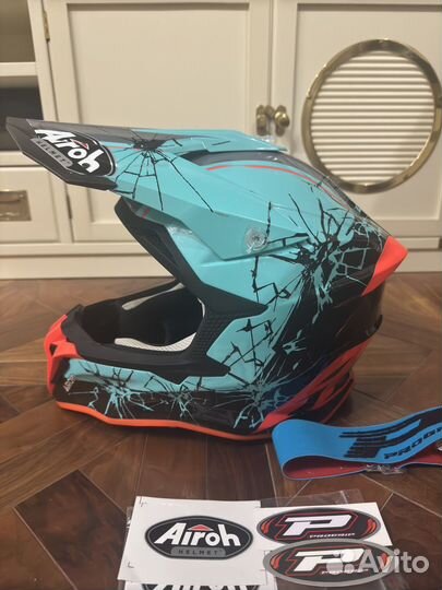 Кроссовый шлем Airoh Strycker Crack Gloss