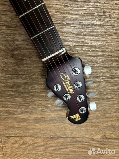 Sterling by music man jp 50