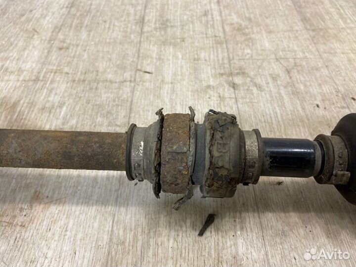 Привод передний левый Nissan Note E11 (1.4) CR14DE