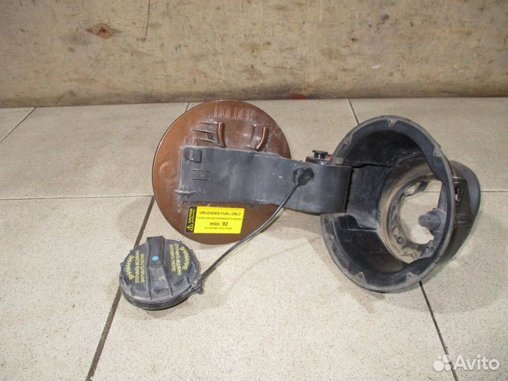 Лючок бензобака Kia Ceed 2 (JD)