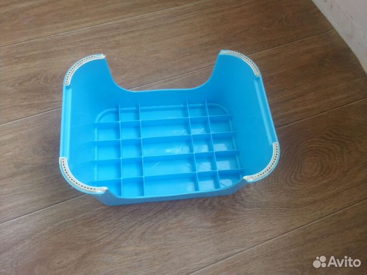 Подставка детская, пластиковая, очень крепкая