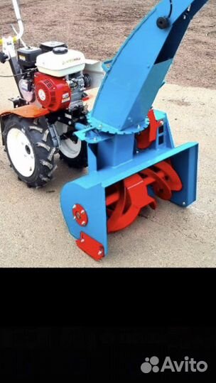 Снегоуборочная приставка к мотоблоку
