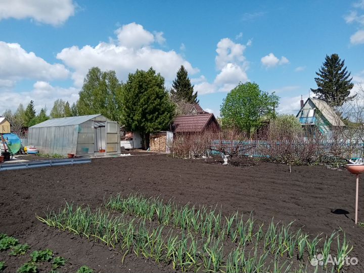 Вспашка земли мотоблоком